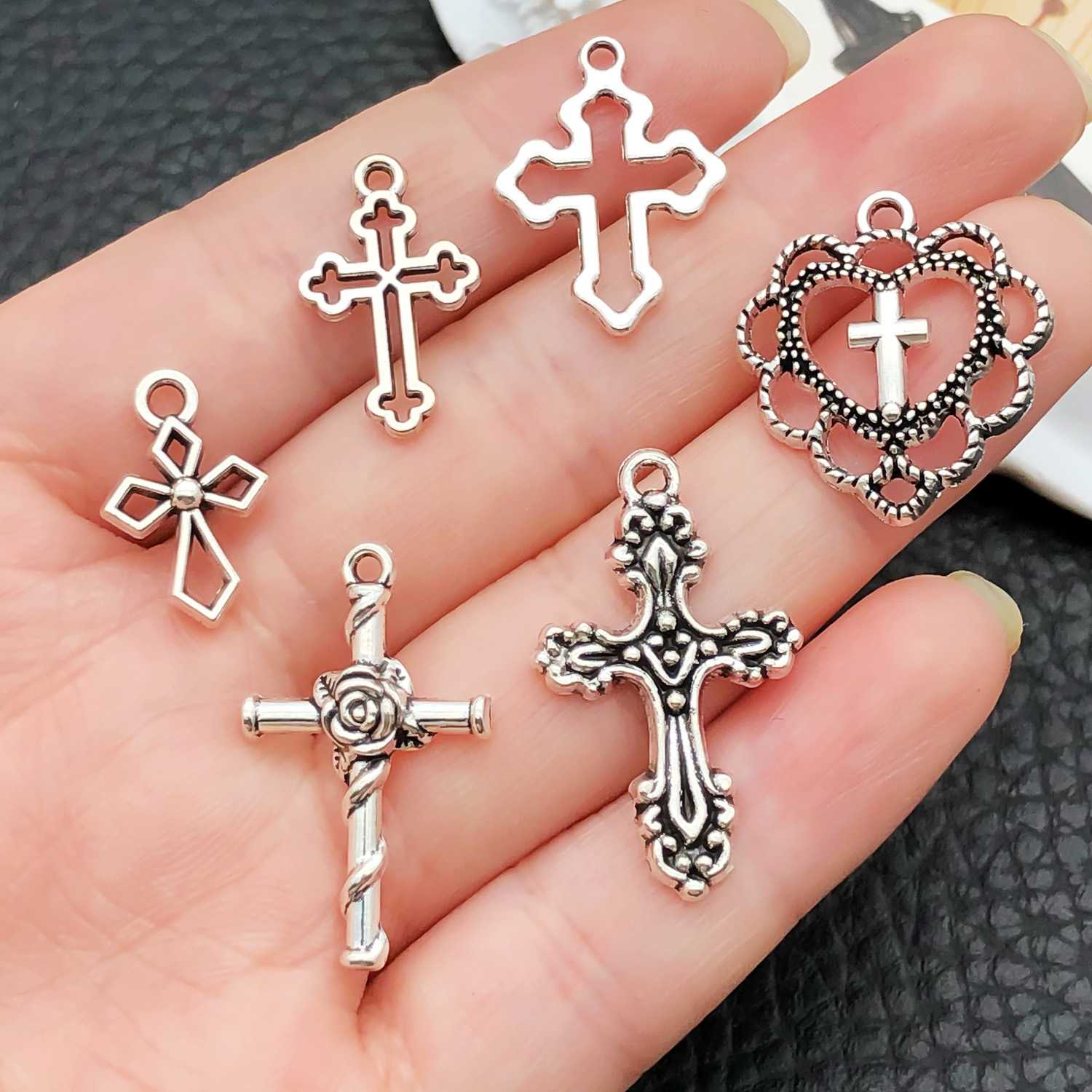 52pcs Assorted Cross Pendants  - Ethnic Fashion Jewellery ulasan dan harga